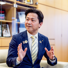 松江市長 上定 昭仁